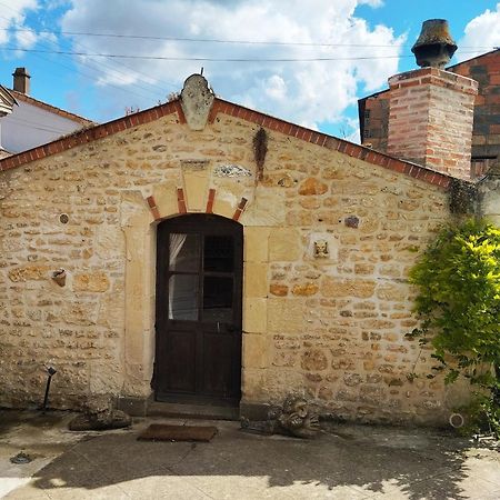 Gatekeepers Cottage Tiny House, Taize, Deux-Sevres, Velo Francette Eksteriør billede