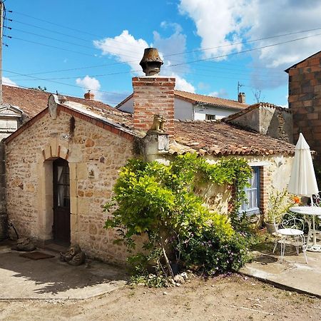 Gatekeepers Cottage Tiny House, Taize, Deux-Sevres, Velo Francette Eksteriør billede